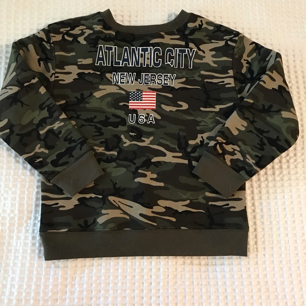 Army green camo sweater boys size 5T pullover
